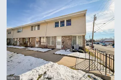 3850 Woodhaven Road #901, Philadelphia, PA 19154 - Photo 2