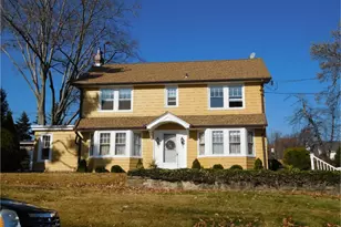 319 Simms St, Philadelphia, PA 19116 - Photo 2