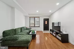 2328 S Warnock St, Philadelphia, PA 19148 - Photo 4