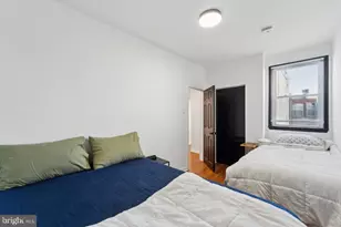 2328 S Warnock St, Philadelphia, PA 19148 - Photo 8