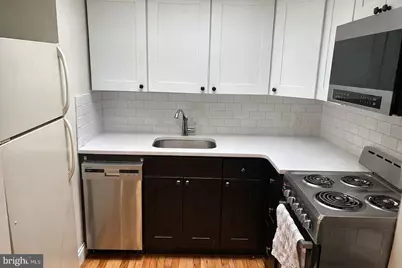 414 S 15th Street #3R, Philadelphia, PA 19146 - Photo 2