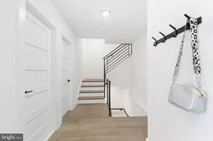 263 Hermitage St, Philadelphia, PA 19127 - Photo 6