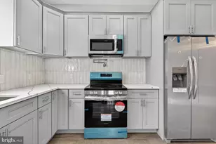 34 W Sharpnack St, Philadelphia, PA 19119 - Photo 10