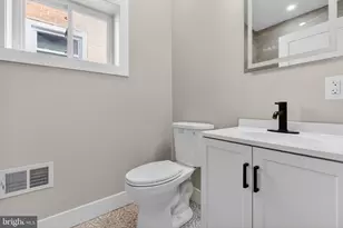 34 W Sharpnack St, Philadelphia, PA 19119 - Photo 18