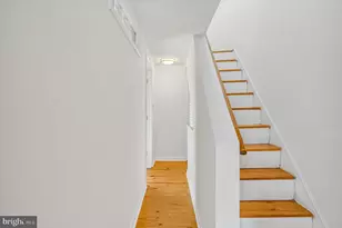 2042 E Huntingdon St, Philadelphia, PA 19125 - Photo 18