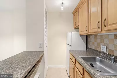 1901 John F Kennedy Boulevard #816, Philadelphia, PA 19103 - Photo 8