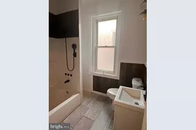 521 W Rockland Street, Philadelphia, PA 19120 - Photo 32