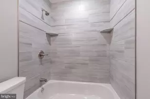 2040 N 19th St, Philadelphia, PA 19121 - Photo 16