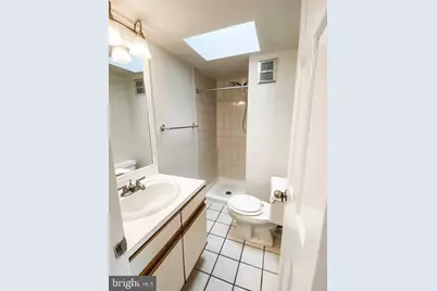 328 S 17th Street #3R, Philadelphia, PA 19103 - Photo 4