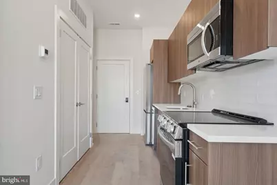 130 W Girard Avenue #2B-708, Philadelphia, PA 19123 - Photo 10