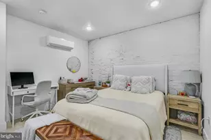 2132 Pine St, Philadelphia, PA 19103 - Photo 14