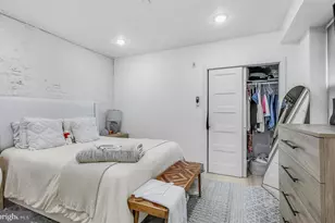 2132 Pine St, Philadelphia, PA 19103 - Photo 12