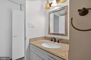 604 S Washington Square, Philadelphia, PA 19106 - Photo 14