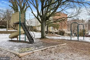 105 Kalos St, Philadelphia, PA 19128 - Photo 24