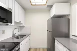 7040 Oxford Ave, Philadelphia, PA 19111 - Photo 22