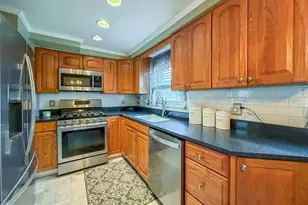 8923 Dewees St, Philadelphia, PA 19152 - Photo 4