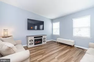 9913 Crestmont Ave, Philadelphia, PA 19114 - Photo 8