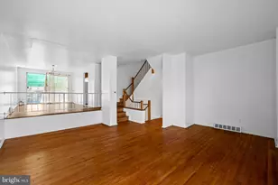 6715 Egret Pl, Philadelphia, PA 19142 - Photo 2