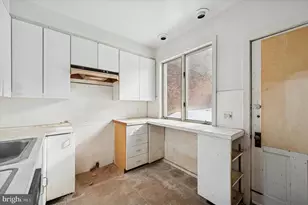 264 W Washington Ln, Philadelphia, PA 19144 - Photo 8