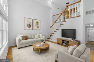 1004 N Bodine St, Philadelphia, PA 19123 - Photo 2