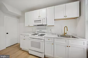 2502 S Robinson St, Philadelphia, PA 19142 - Photo 10