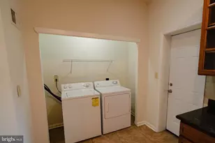 621 N 35th St, Philadelphia, PA 19104 - Photo 12