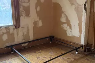 1919 Hart Ln, Philadelphia, PA 19134 - Photo 6