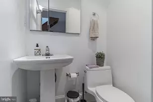 1552 S Capitol St, Philadelphia, PA 19146 - Photo 6