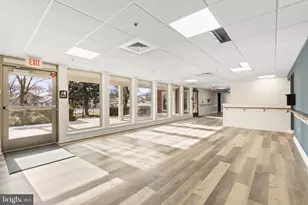 7040 Oxford Ave, Philadelphia, PA 19111 - Photo 30