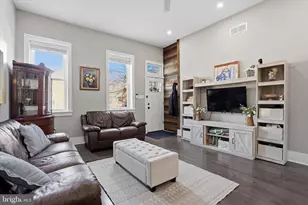 2526 Christian St, Philadelphia, PA 19146 - Photo 2