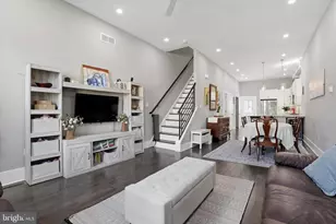 2526 Christian St, Philadelphia, PA 19146 - Photo 4