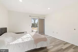 7040 Oxford Ave, Philadelphia, PA 19111 - Photo 18