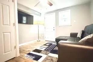 7033 Upland St, Philadelphia, PA 19142 - Photo 4