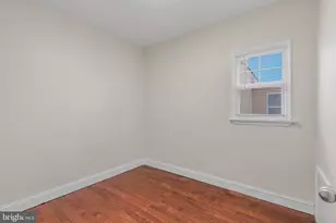 402 Hoffman St, Philadelphia, PA 19148 - Photo 8