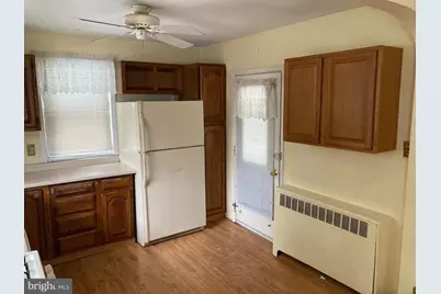 914 Arnold Street, Philadelphia, PA 19111 - Photo 10