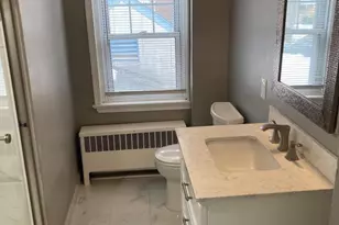 914 Arnold St, Philadelphia, PA 19111 - Photo 14