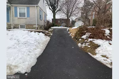 914 Arnold Street, Philadelphia, PA 19111 - Photo 2