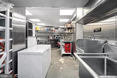 1301 W Moyamensing Avenue, Philadelphia, PA 19148 - Photo 12