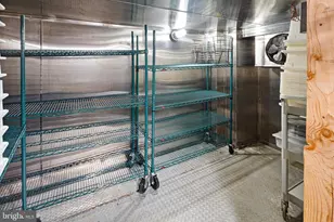 1301 W Moyamensing Ave, Philadelphia, PA 19148 - Photo 14