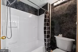 2649 Sperry St, Philadelphia, PA 19152 - Photo 14