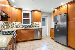 1629 S Iseminger St, Philadelphia, PA 19148 - Photo 14