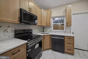 1813 Dudley St, Philadelphia, PA 19145 - Photo 4