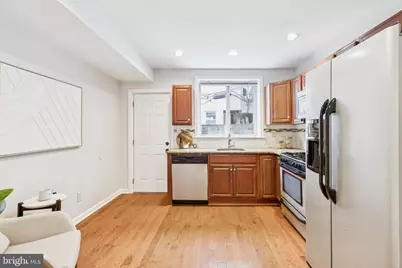 627 Fernon Street, Philadelphia, PA 19148 - Photo 6