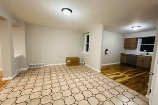 7448 Rhoads St, Philadelphia, PA 19151 - Photo 4