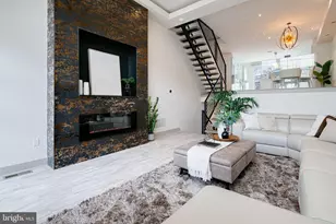 429 Salmon St, Philadelphia, PA 19125 - Photo 2