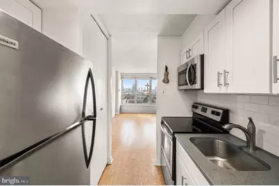 224 W Rittenhouse Square #915B, Philadelphia, PA 19103 - Photo 4