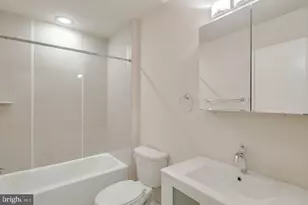 1430 South St, Philadelphia, PA 19146 - Photo 6