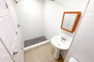 1933 Colonial St, Philadelphia, PA 19138 - Photo 4