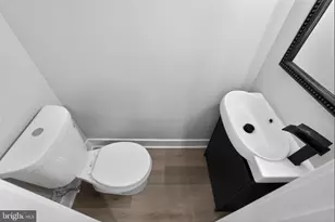 1309 E Cardeza St, Philadelphia, PA 19119 - Photo 16