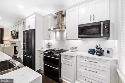 409 S 13th Street, Philadelphia, PA 19147 - Photo 8
